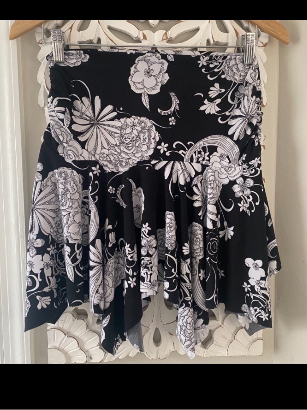 Iz Byer California VTG Y2K Grail Handkerchief Asymmetrical Hem Mini Skirt L